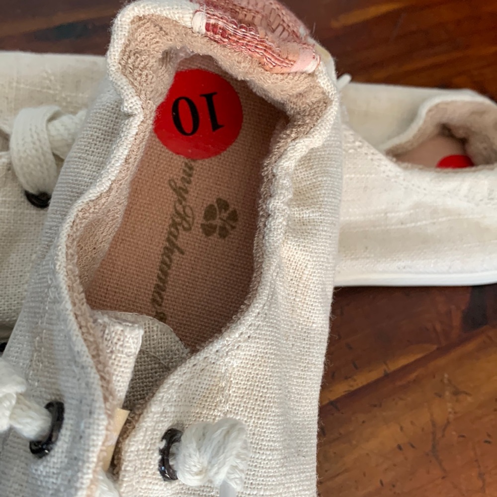 Canvas sneakers
